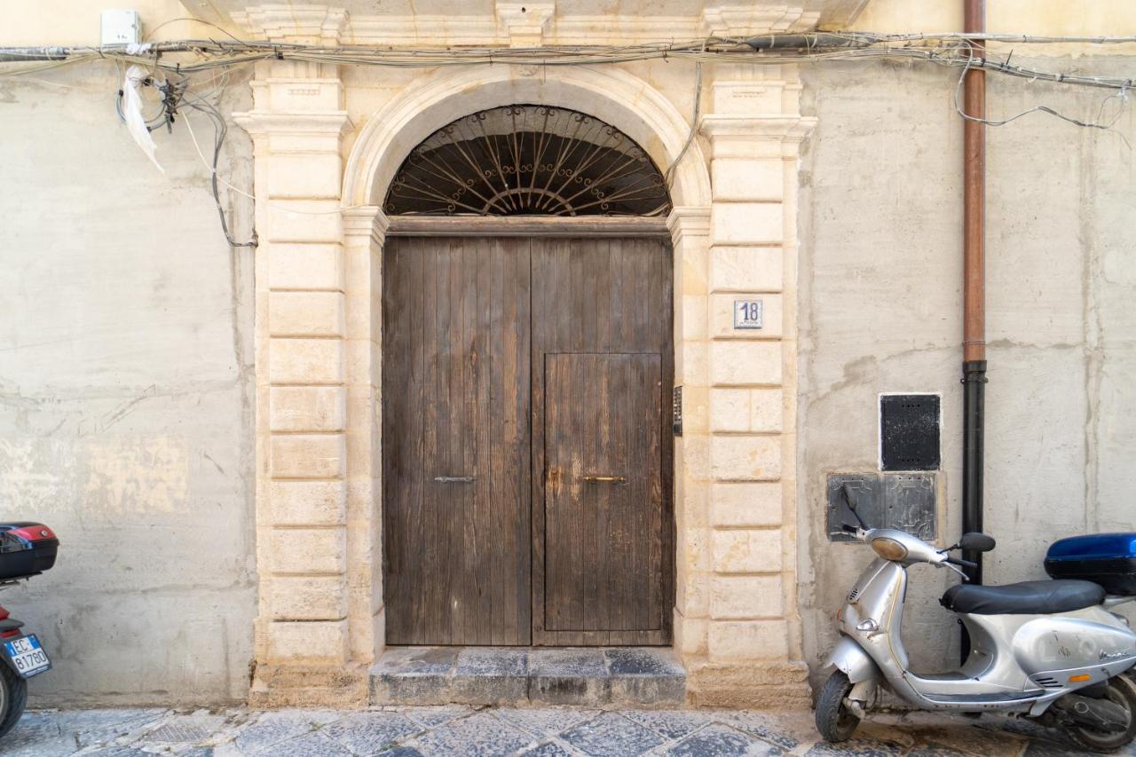 Lovely Studio In The Historic Center Of Ortigia Сиракуза Екстериор снимка